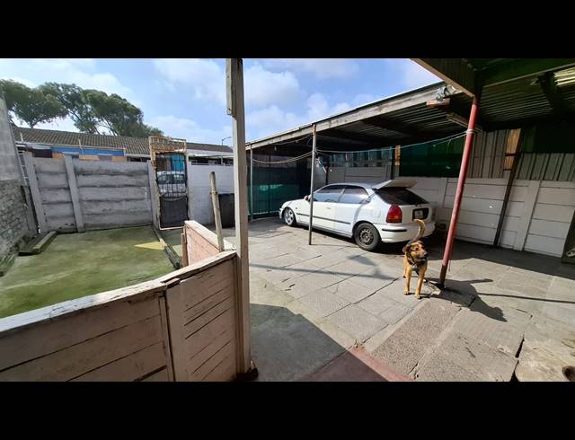 2 BEDROOM HOUSE FOR SALE IN LENTEGEUR